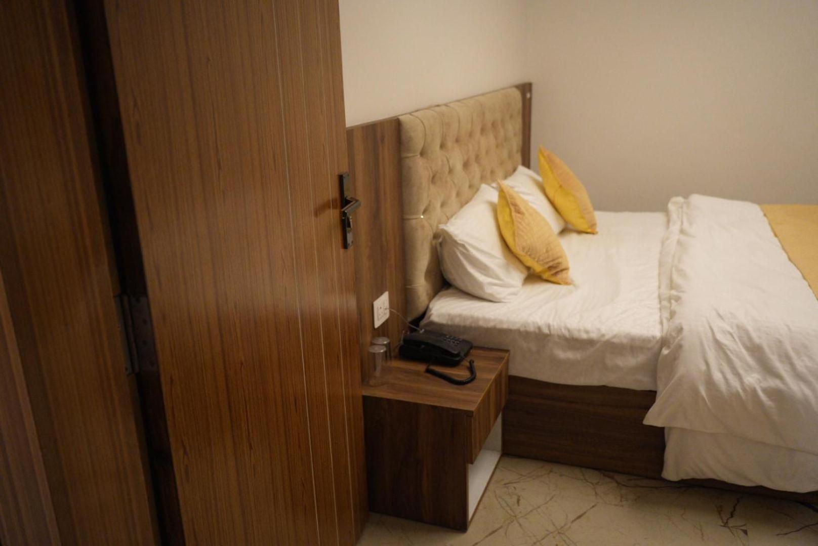 Hotel Harry Rishīkesh Eksteriør bilde